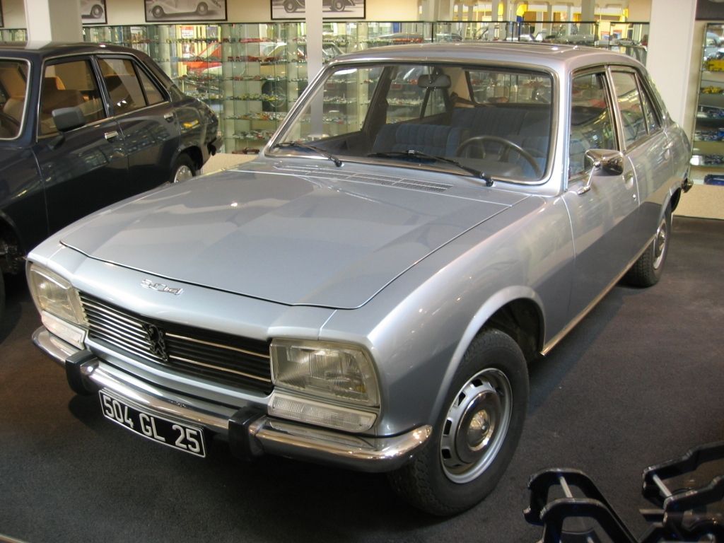 Peugeot_504_000.jpg