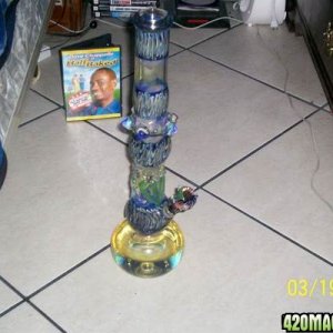 2 FOOTER BONG