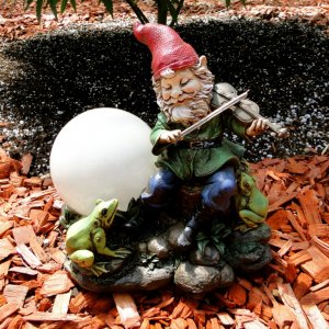 Fiddler Solar Garden Gnome