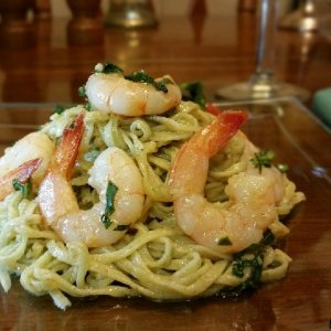 Pot_basil_pasta_with_shrimp_wine_sauce