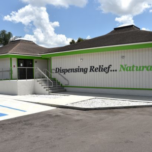 Dispensary in Florida2 - Eric Hasert