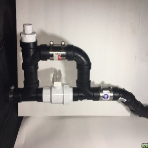 RDWC drain valve and height adjustment