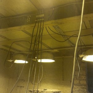 Grow room light wiring