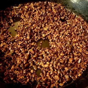 Roasted cacao nibs