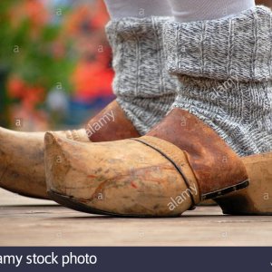 shoes-typical-italian-wooden-folklore-clogs-wood-shoes-typical-italian-socks-X8J0PH.jpg