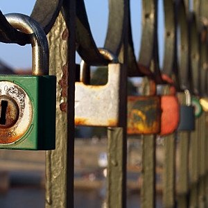 Love-Locks-On-The-Bridge_opt.jpg