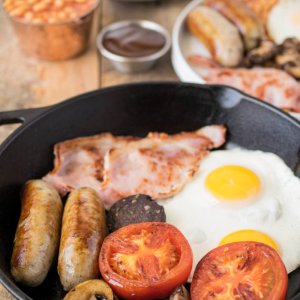 Full-English-breakfast-5-800x1200.jpg