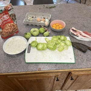 Fried green tomatoes