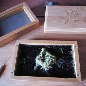 4-pile o kief.JPG