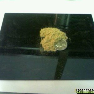 Some good ol' Kief Smoking