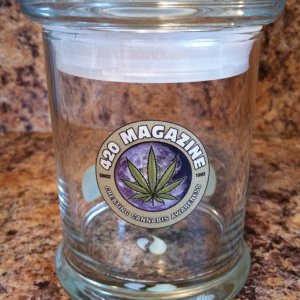 420 Magazine Nug Jar