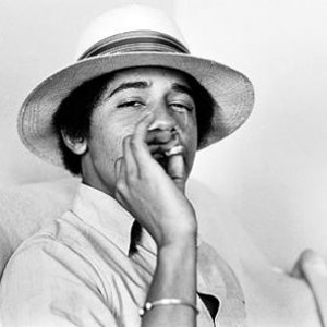 obama-smoking-something-in-a-knowing-manner