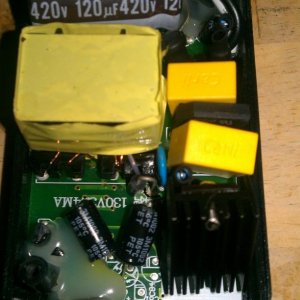 Power_Supply_Interior_1_