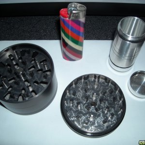 SCS Grinder and SS Stash Case