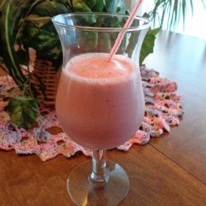 Strawberry_Yogurt_Canna_Smoothie