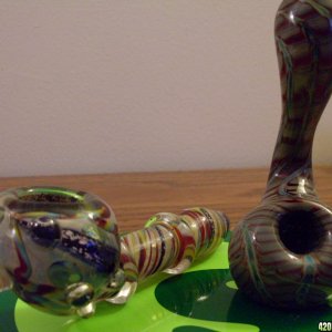 2 Glass Pipes