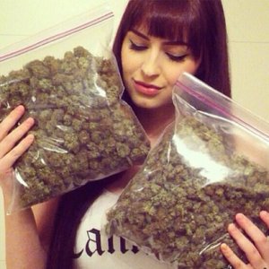 Girl with Nugs