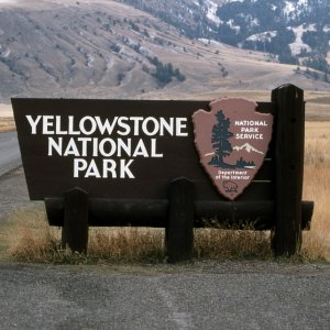 Yellowstone Park Sign