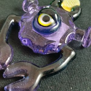 purpalienpendant