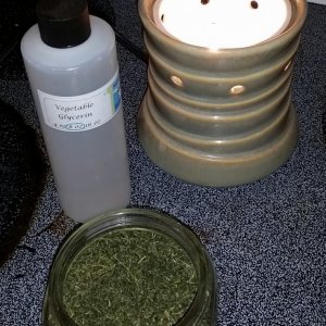 Making glycerin CBD tincture