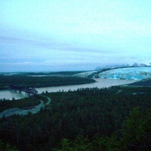 Million_Dollar_Bridge_and_Childs_Glacier-end_of_the_Road_52mile