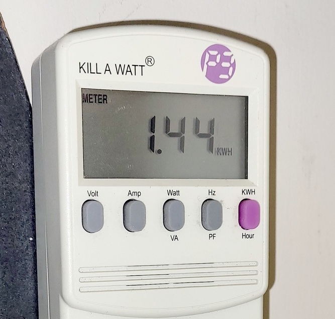 20230217_080755 Oil heater KWH draw.jpg