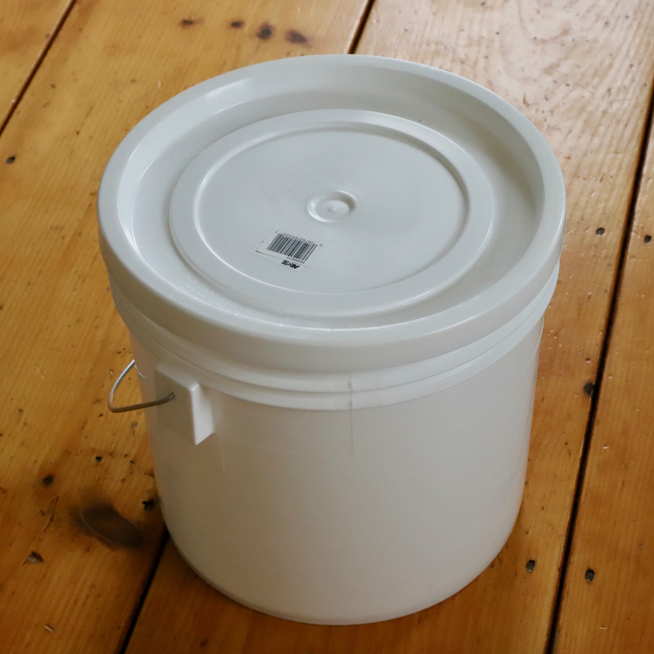 3.5 gallon bucket