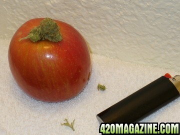 Apple Pipe w/ Sour Diesel bud