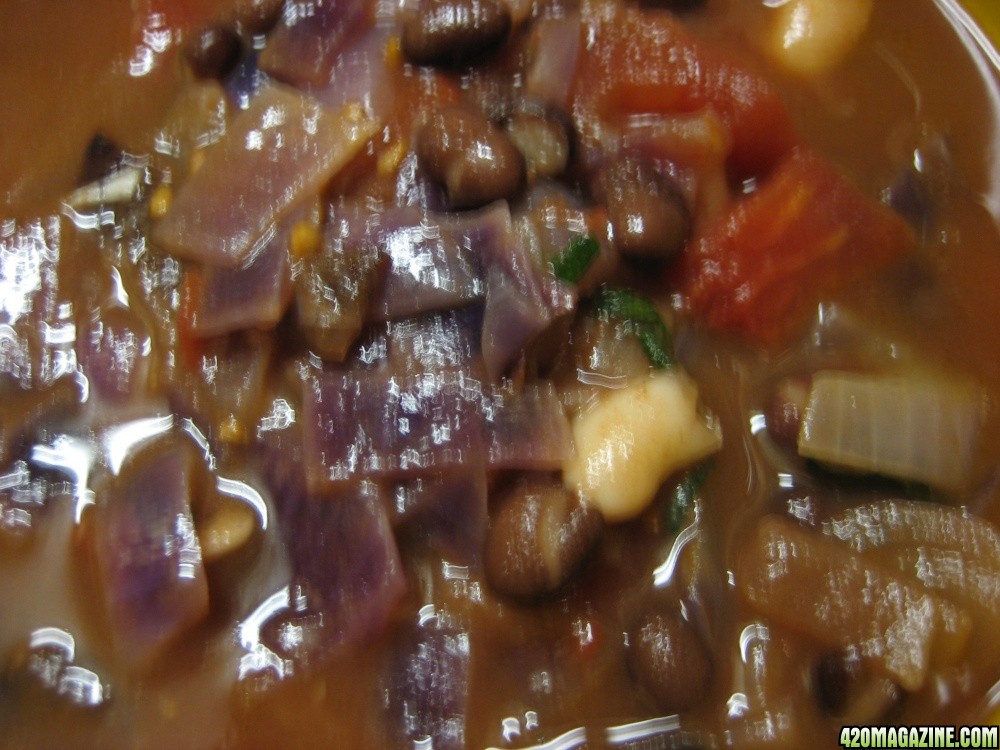 Bean Soup with Cannabis Points