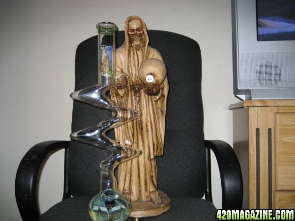 Bong with the reaper