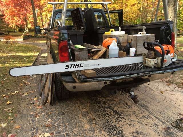 ef969dfa8c6f75d5998e3d610bc4e883--chainsaw.jpg