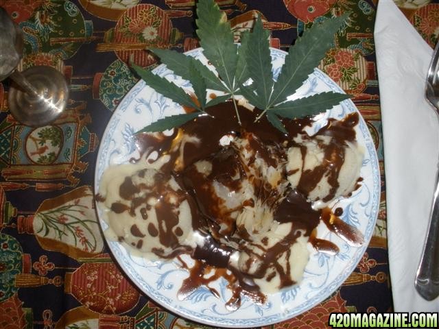 Flaky pastry with ganja chocolate and peach