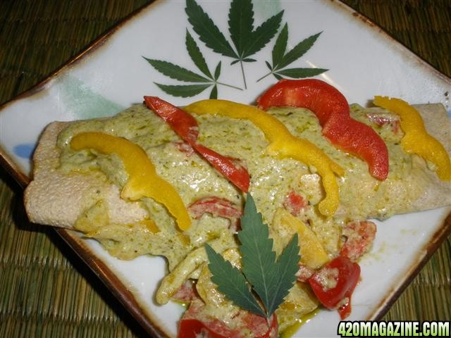 French crepe with pepper & chicken budsto