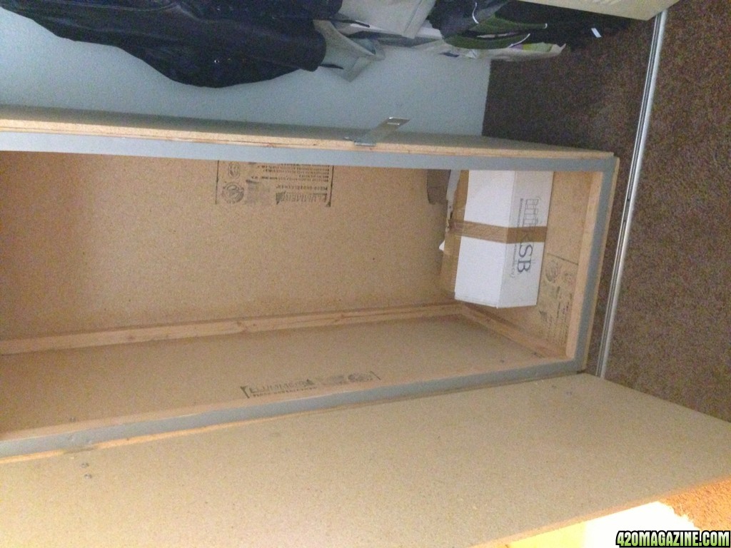 Grow cabinet