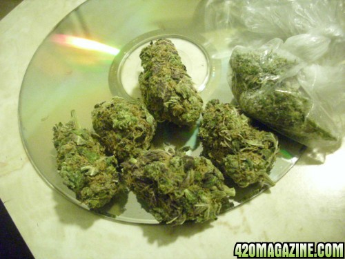 High Quality Medical Marijuana,OIL &amp; SEEDS Available 4 Cheap