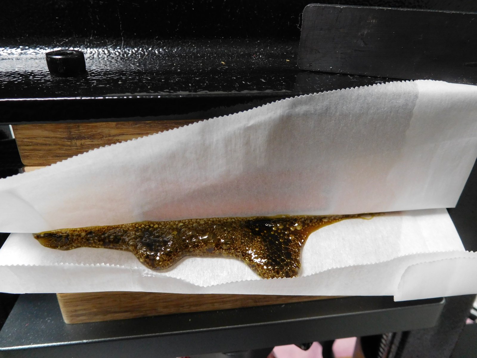 HMW hash rosin  (2).JPG