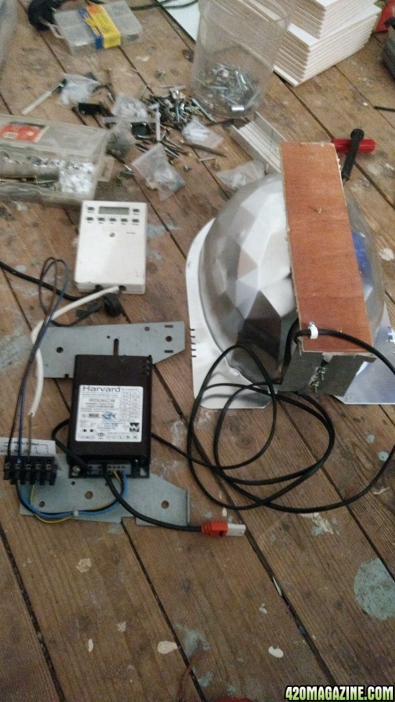 Home made light fixture with contactor timer