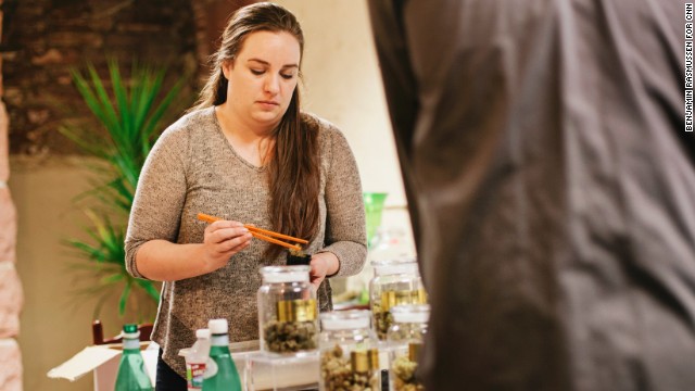 Legal Cannabis Worker