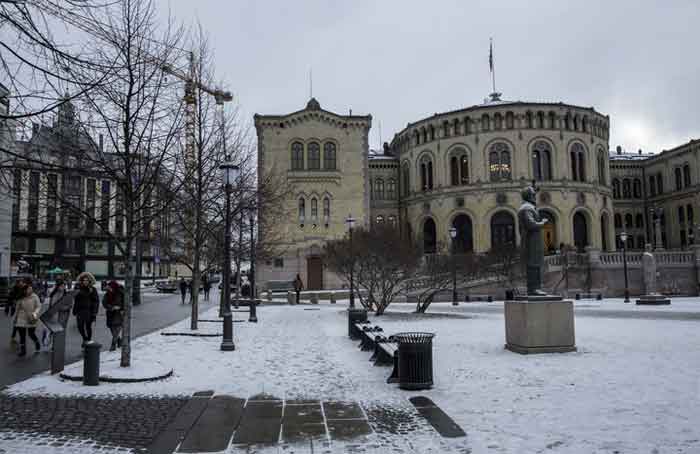 Norwegian Parliament - Fredrik Bjerknes