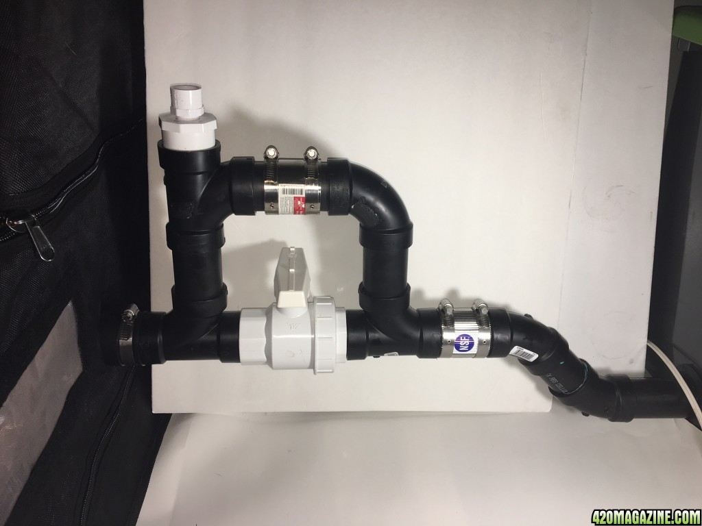 RDWC drain valve and height adjustment