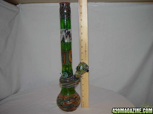 Ruler_glass_water_pipe