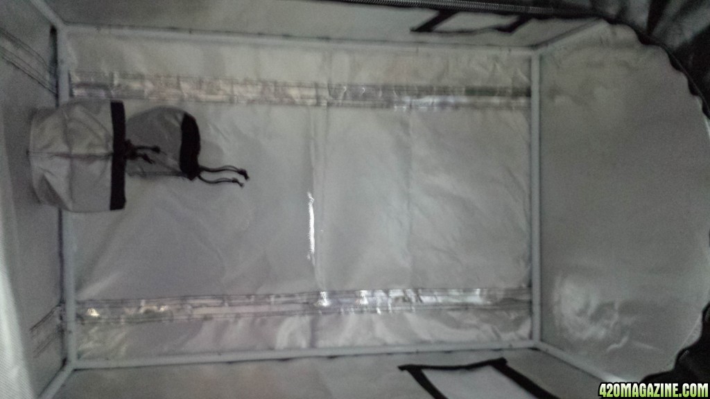 small grow tent 2x2x3