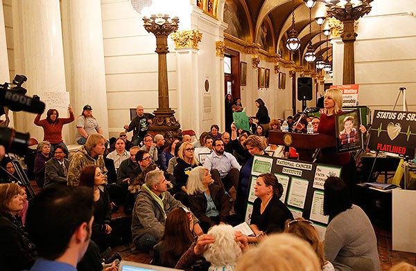 medical_cannabis_sit-in_pittsburgh.jpg