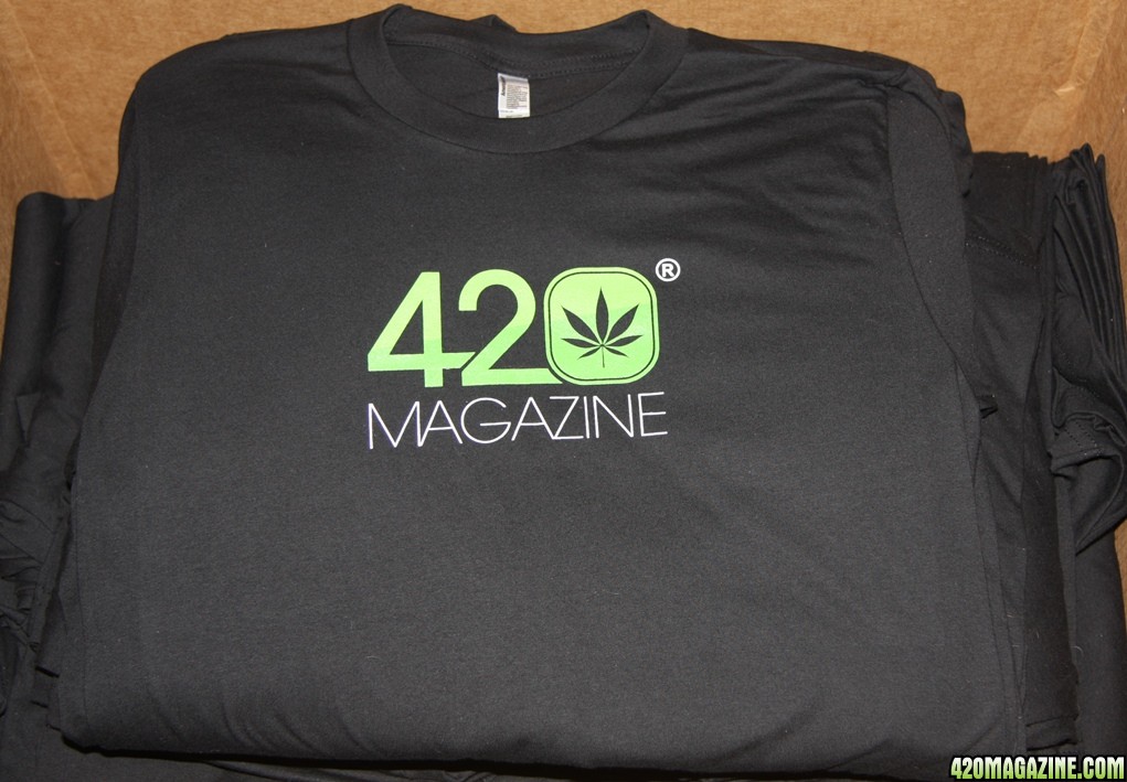 420-magazine-tshirt2.jpg