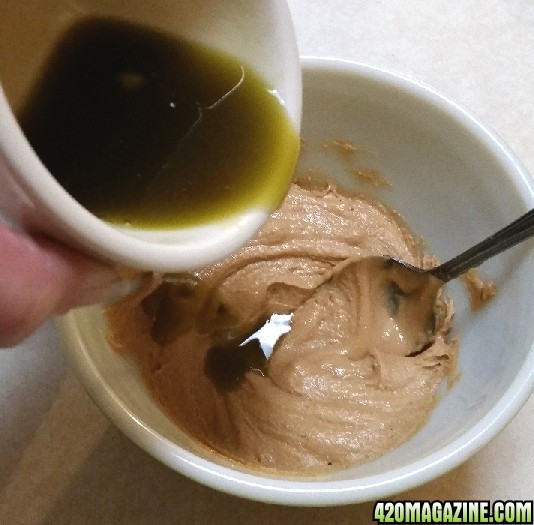 canna_cashew_butter_2.jpg