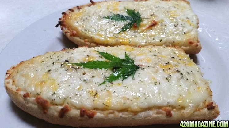 canna_cheese_garlic_bread.jpg