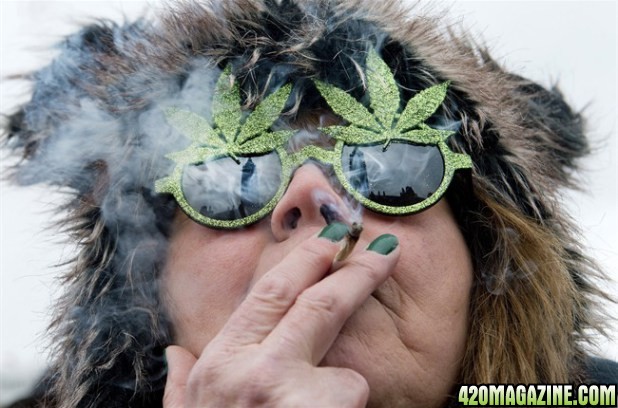 Woman_Smoking_Cannabis_in_Canada1.jpg